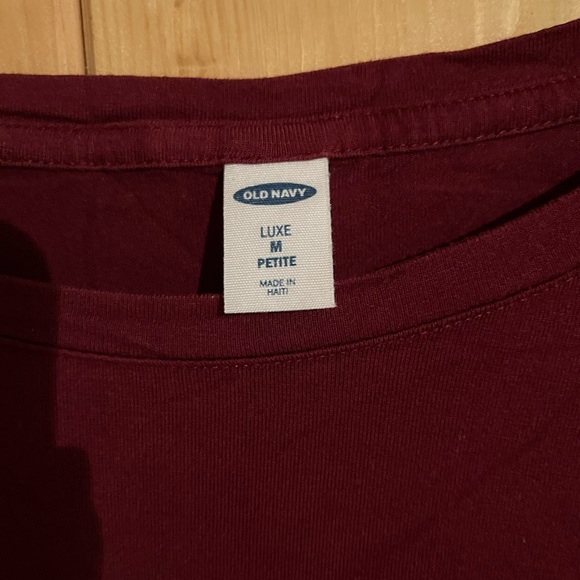Old Navy EverWear Burgundy Top - Picture 3 of 3